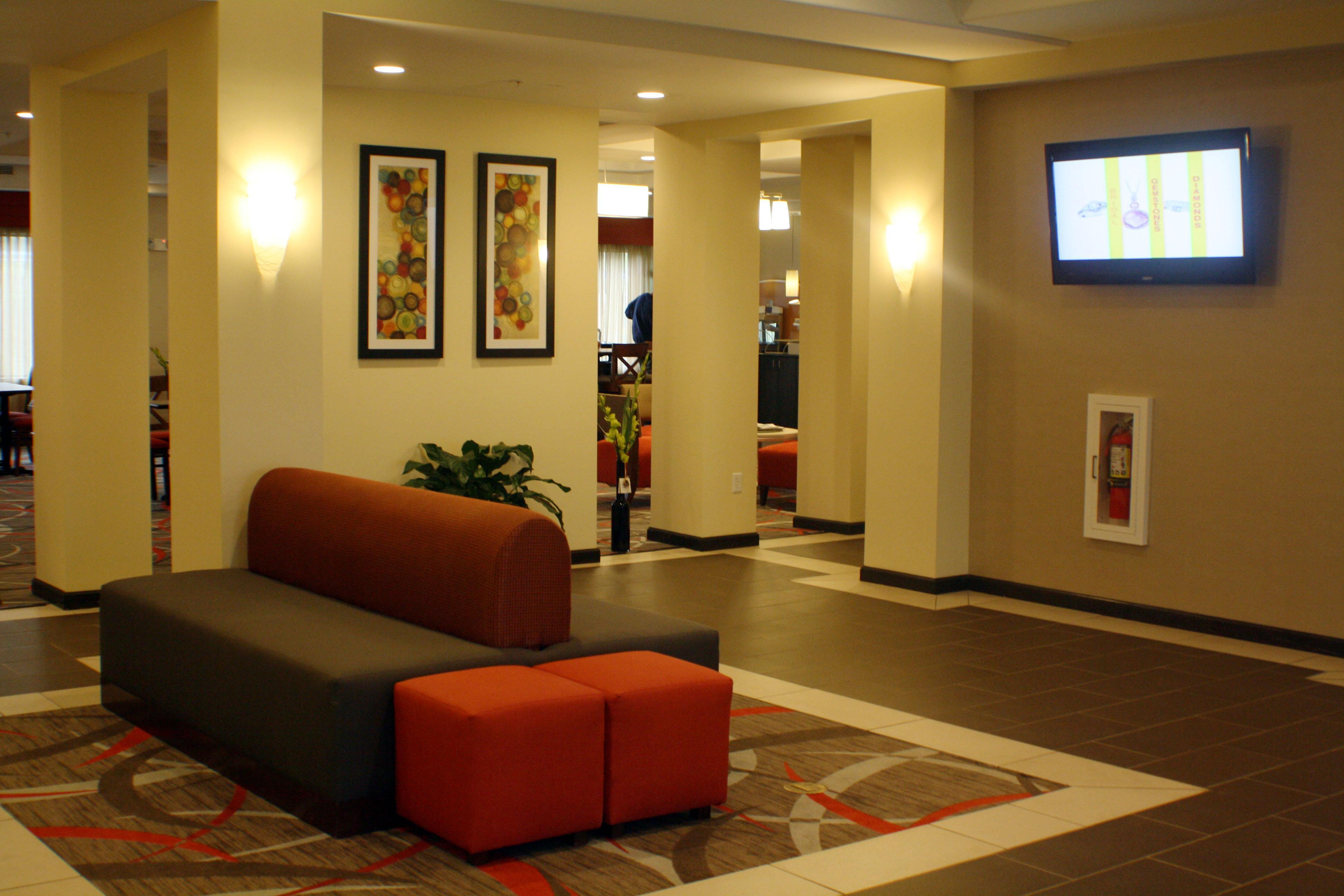 Holiday Inn Express And Suites - Bradford By Ihg Interior photo