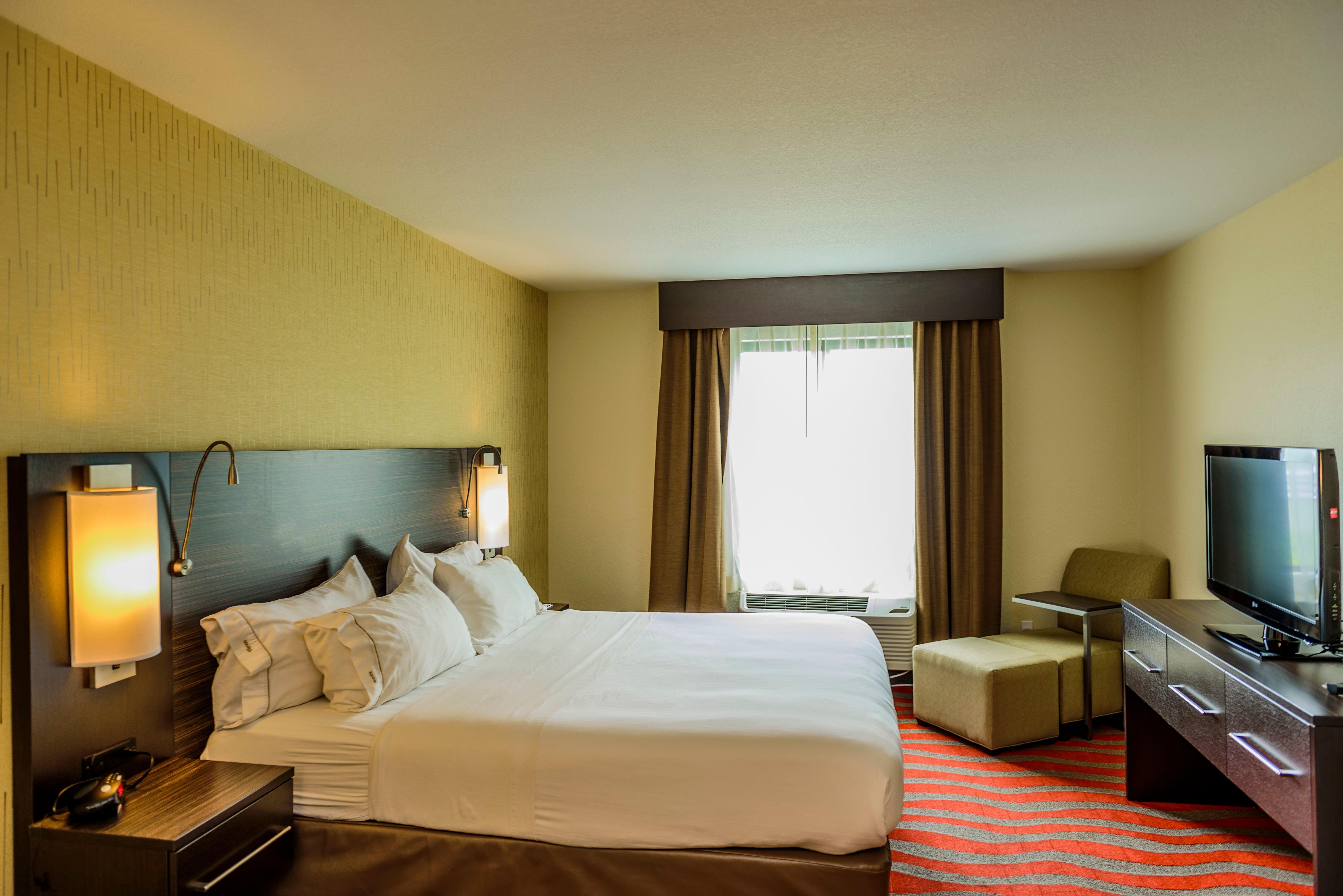 Holiday Inn Express And Suites - Bradford By Ihg Exterior photo